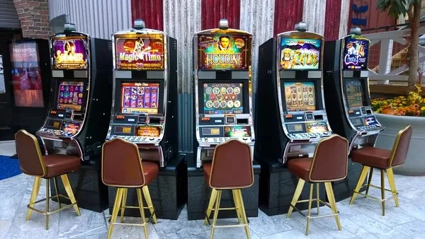899u44 Pakistan Casino lobby